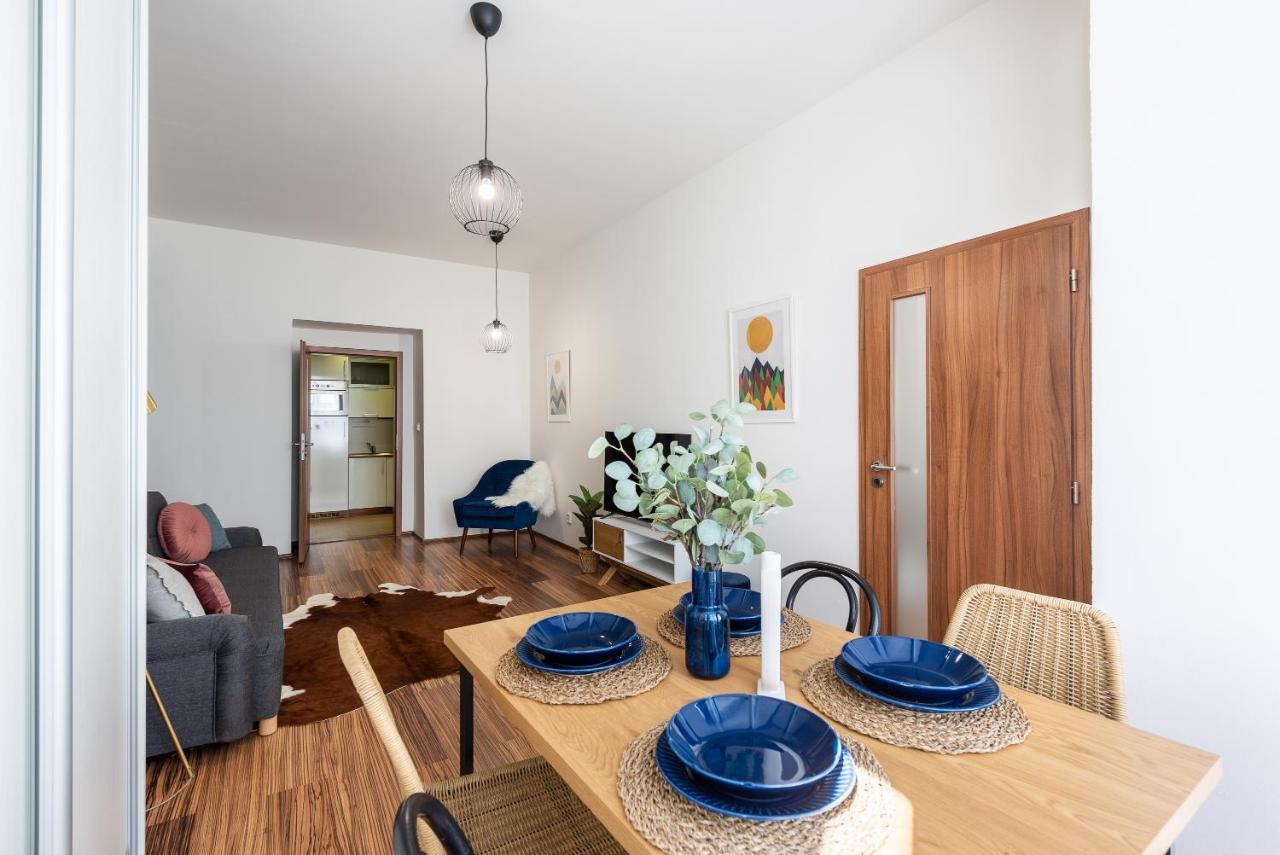 10 Min City Centre 5 People Apartment, Free Coffee Prága Kültér fotó
